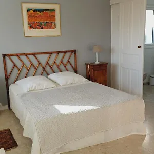  Bed & Breakfast La Criste Marine Francia